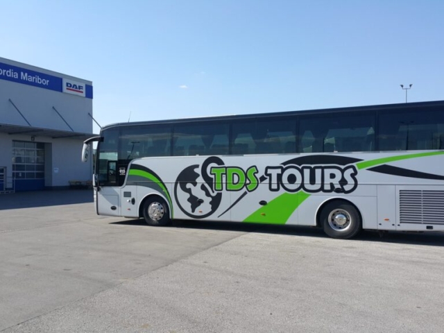 TDS TOURS bus 1
